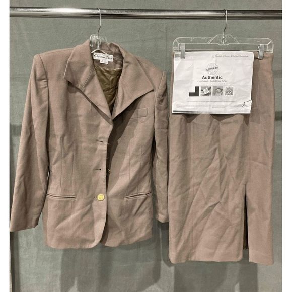 Christian Dior Suit+ Skirt Pink Mauve Set W/Certificate of Authenticity - Picture 1 of 11